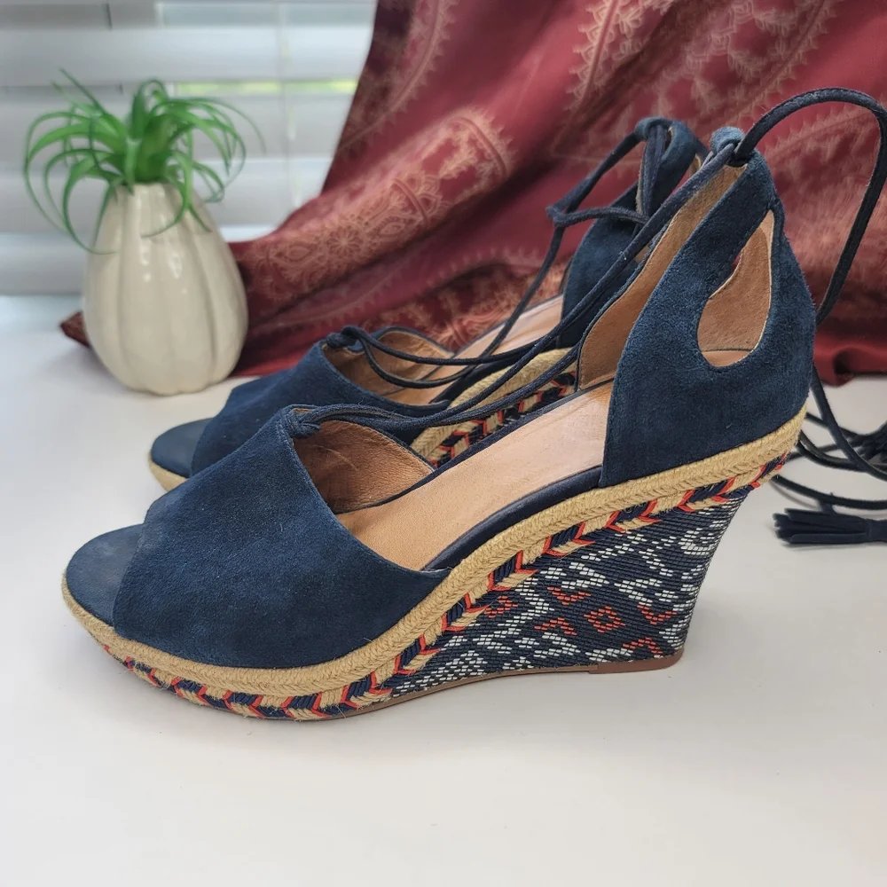 Cabi Wedge Sandals Blue Boho Ankle Wrap Size 9